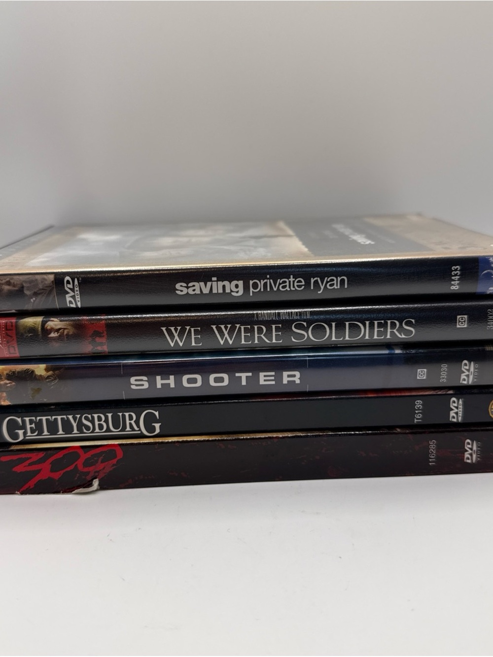 Lot of war movies DVDs, Saving Private Ryan, Gettysburg, 300 and more